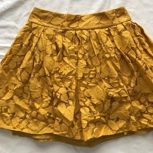 Yellow lace LOFT skirt size 0